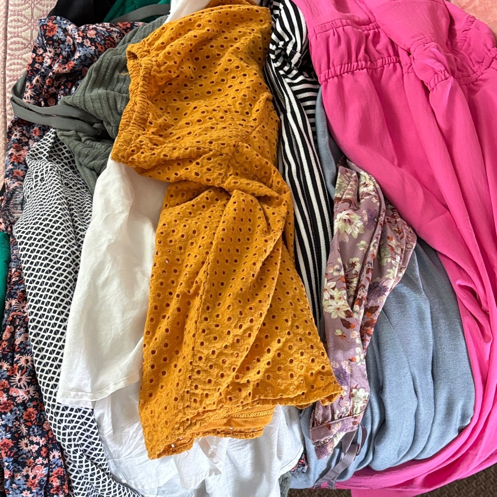 Over 10 assorted pieces